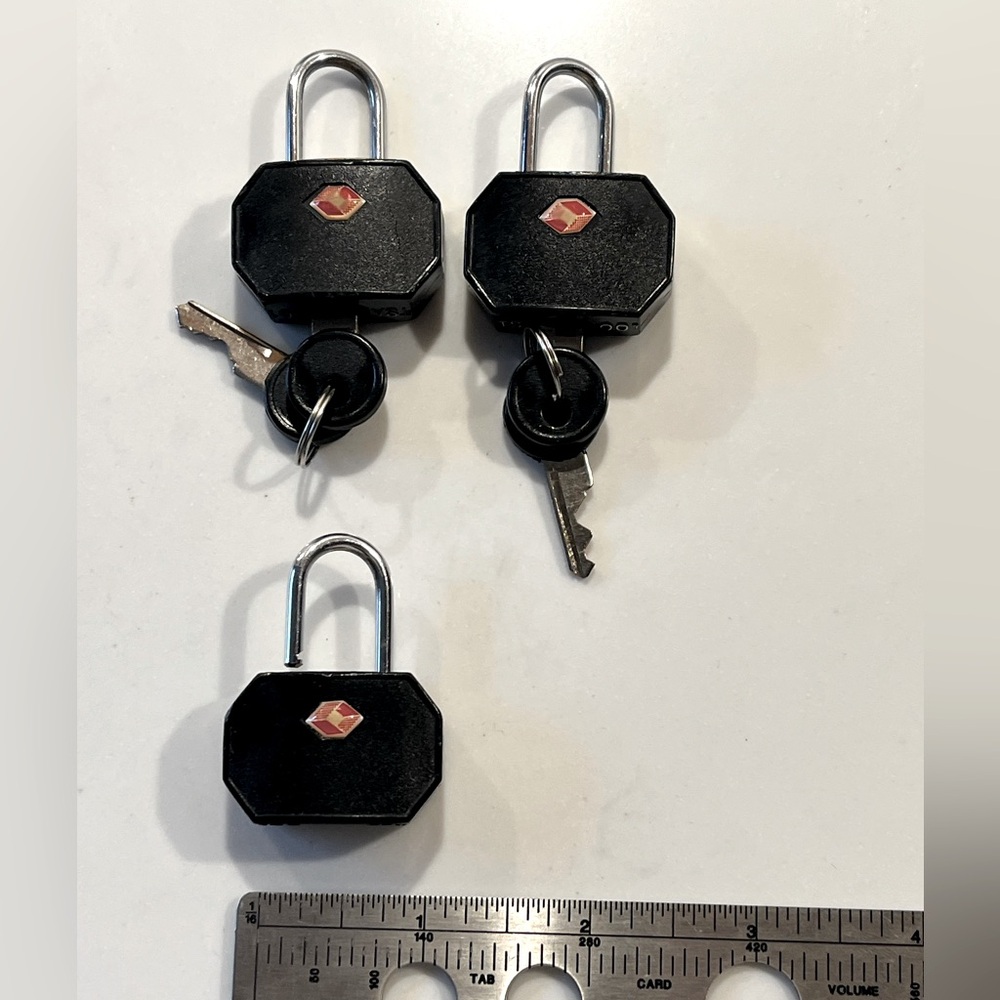 TSA luggage locks with keys - Picture 4 of 4